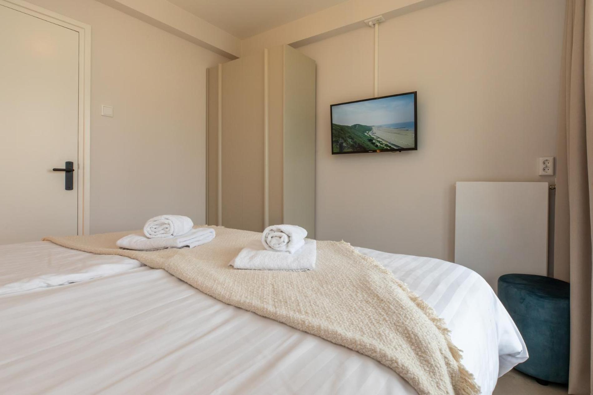 Welcome In - Appartementen Kurhaus - Nieuwstraat 1 Zoutelande, Nabij Strand, Terras, Sauna Экстерьер фото